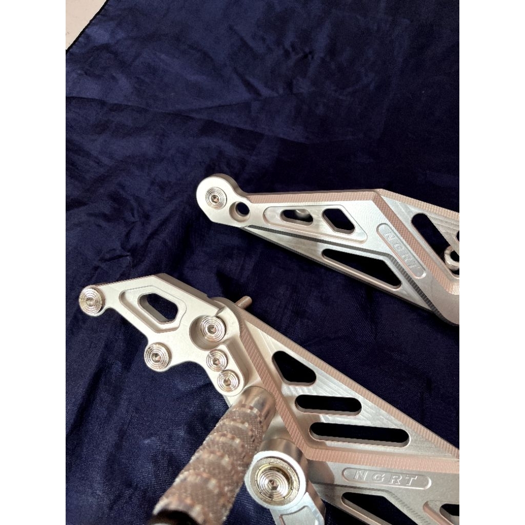 BAUT STEINLESS UNDERBONE NGRT R4 DAN R2 SATRIA FU UNIVERSAL