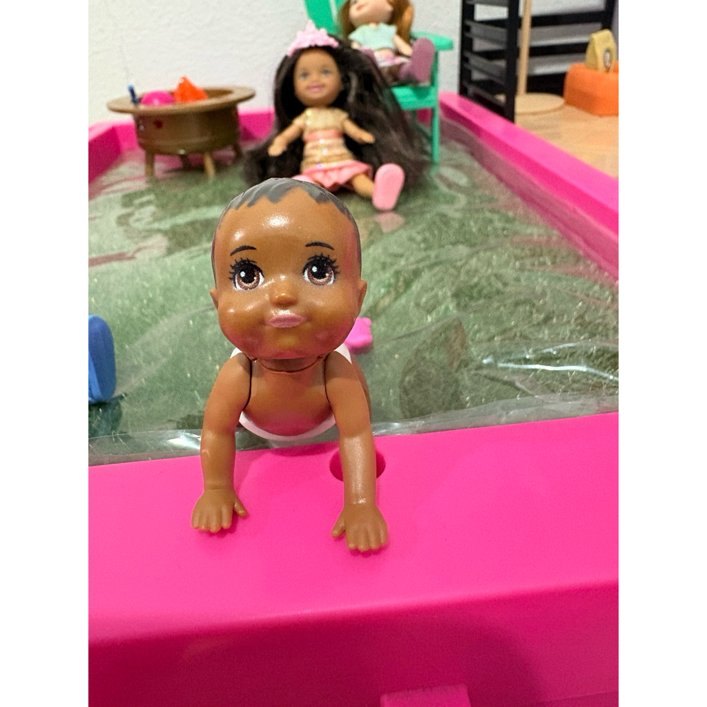 Bayi barbie mattel