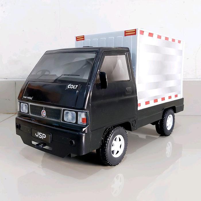 Mainan Mobil Box L300 Colt- Miniatur Mobilan Angkut