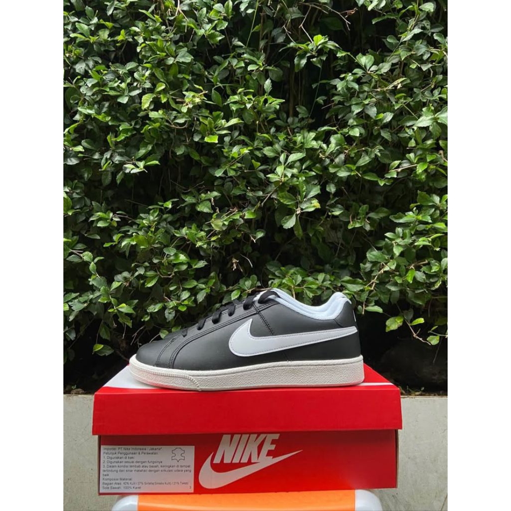 SEPATU CASUAL PRIA NIKE COURT