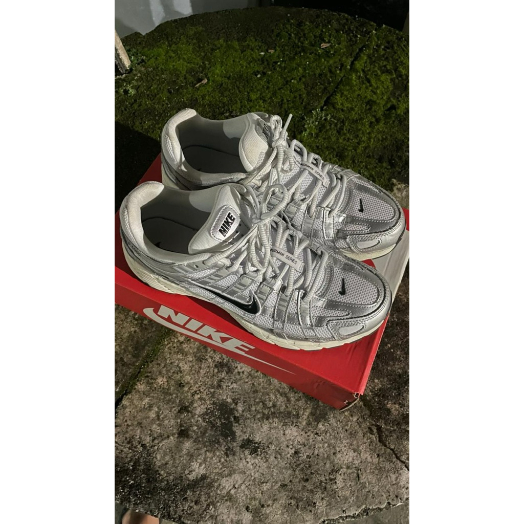 sepatu nike p-6000 metallic silver