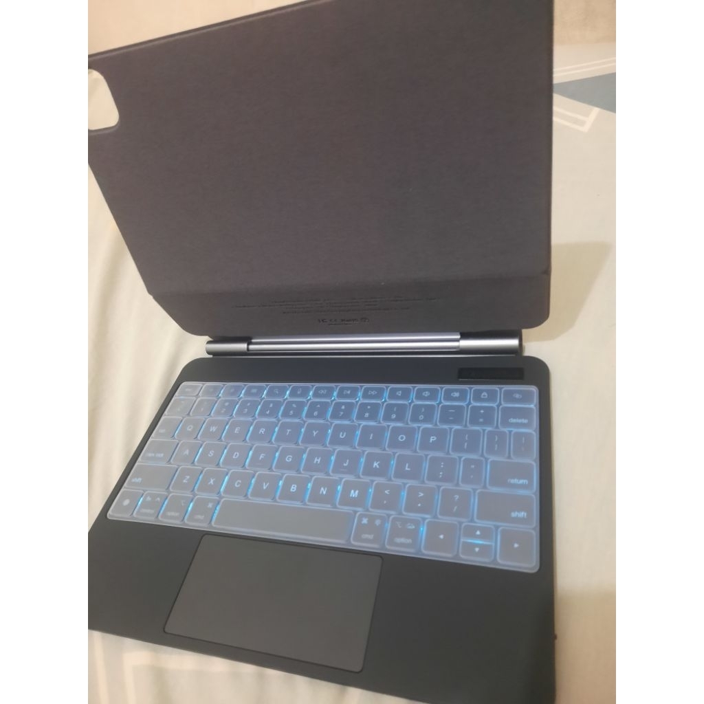 Preloved magic keyboard goojodog gen 4 hitam