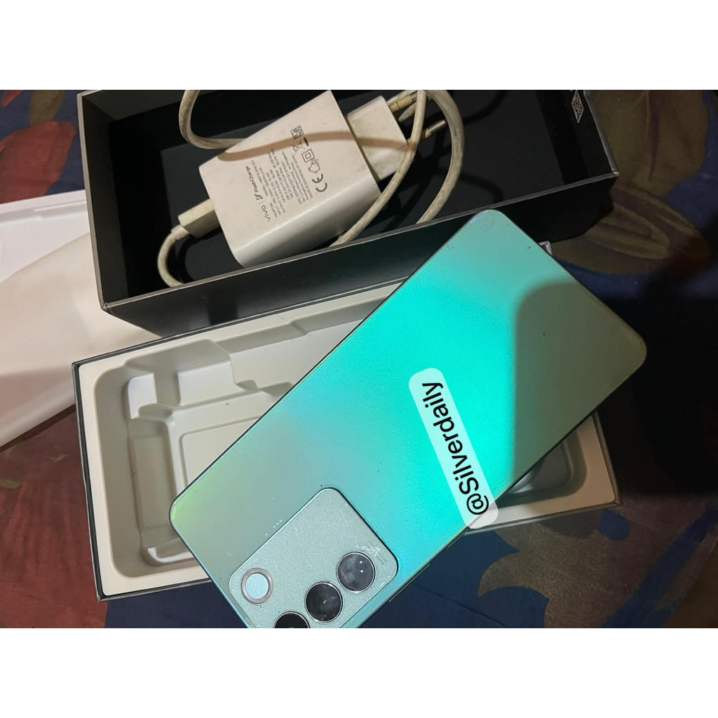 Jual Vivo V27e 4G ram 8 / 256 Green Hp second bekas mulus