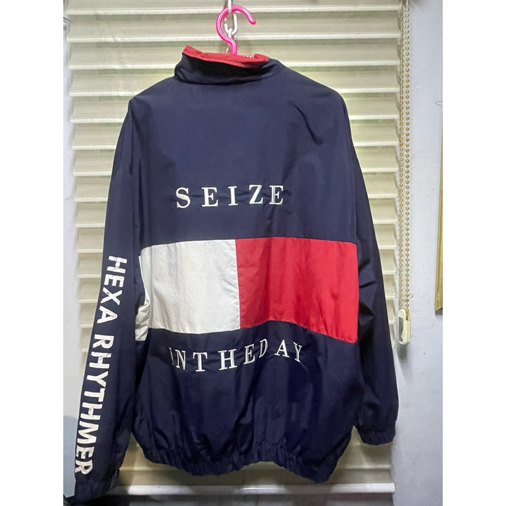windbreaker attention