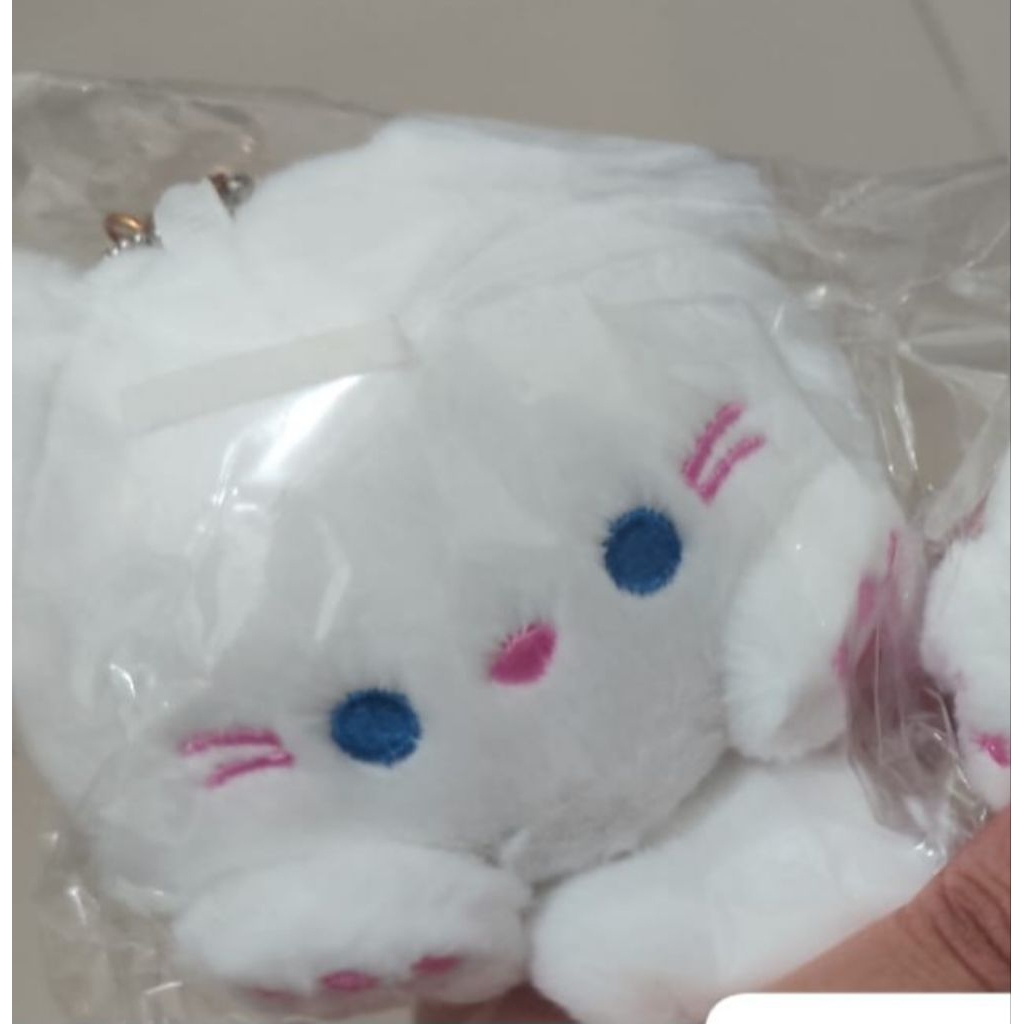 Gantungan Kunci Boneka Kucing Lucu Putih