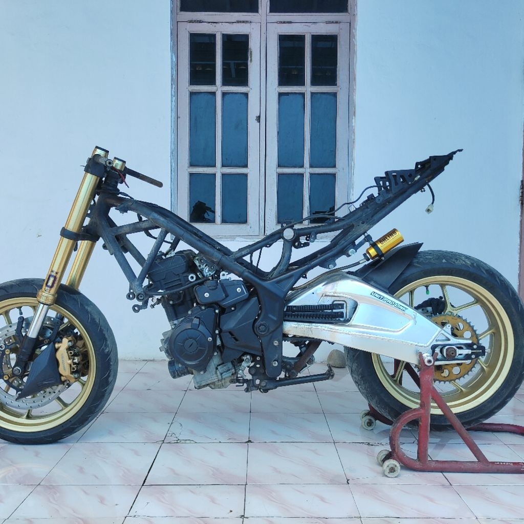 Mesin set Rangka + Full paper Yamaha R25 V1 set pengapian kelistrikan