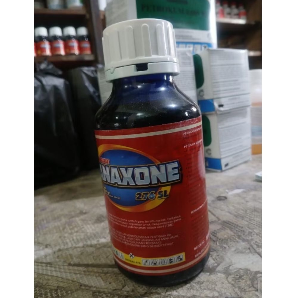 Panaxone Herbisida Racun Rumput 500 Ml - Produk Pestisida untuk Pengendalian Rumput
