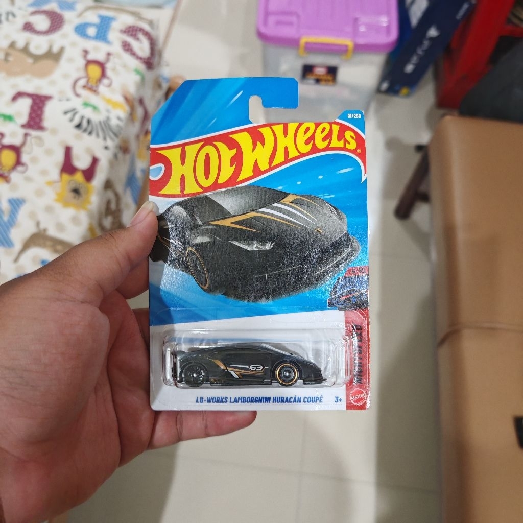 lbwk Lamborghini Huracan Coupe Hotwheels Reguler