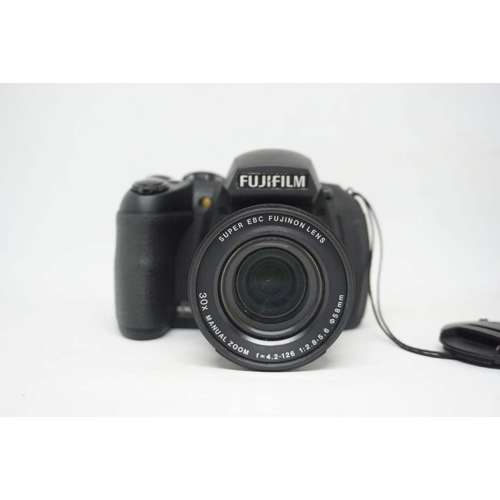 Fujifilm Finepix HS25EXR aka HS 25 EXR