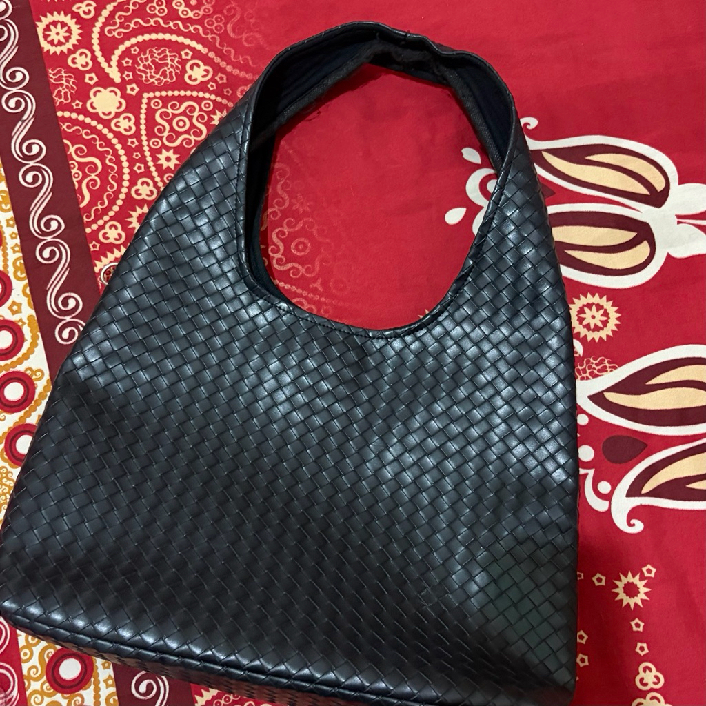 [PRELOVED]  Tgif project ruka medium tote bag narita jetblack