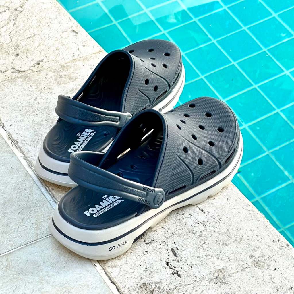 SANDAL PRIA ORIGINAL DISKON SKCHRS GO WALK 5 FOAMIES - KEY CHOICE WARNA NAVY