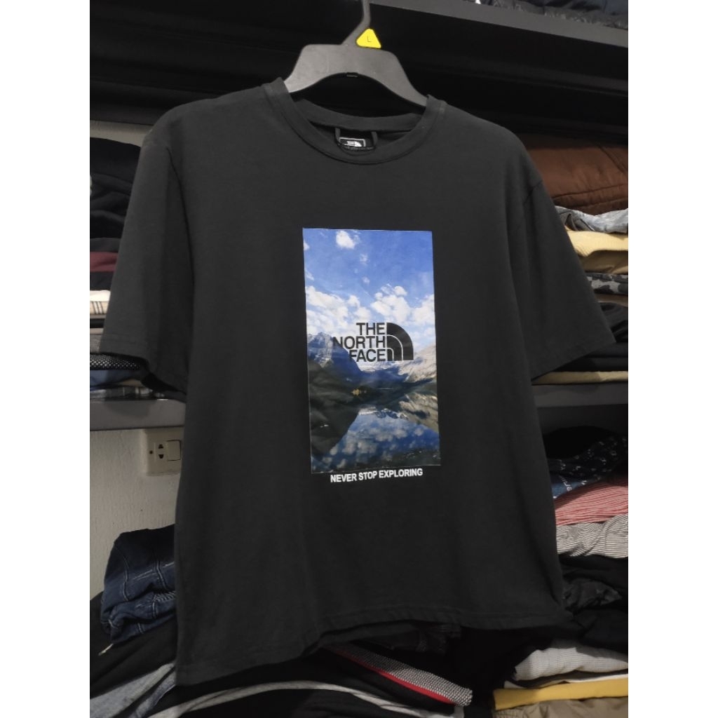 The northFace t shirt second
