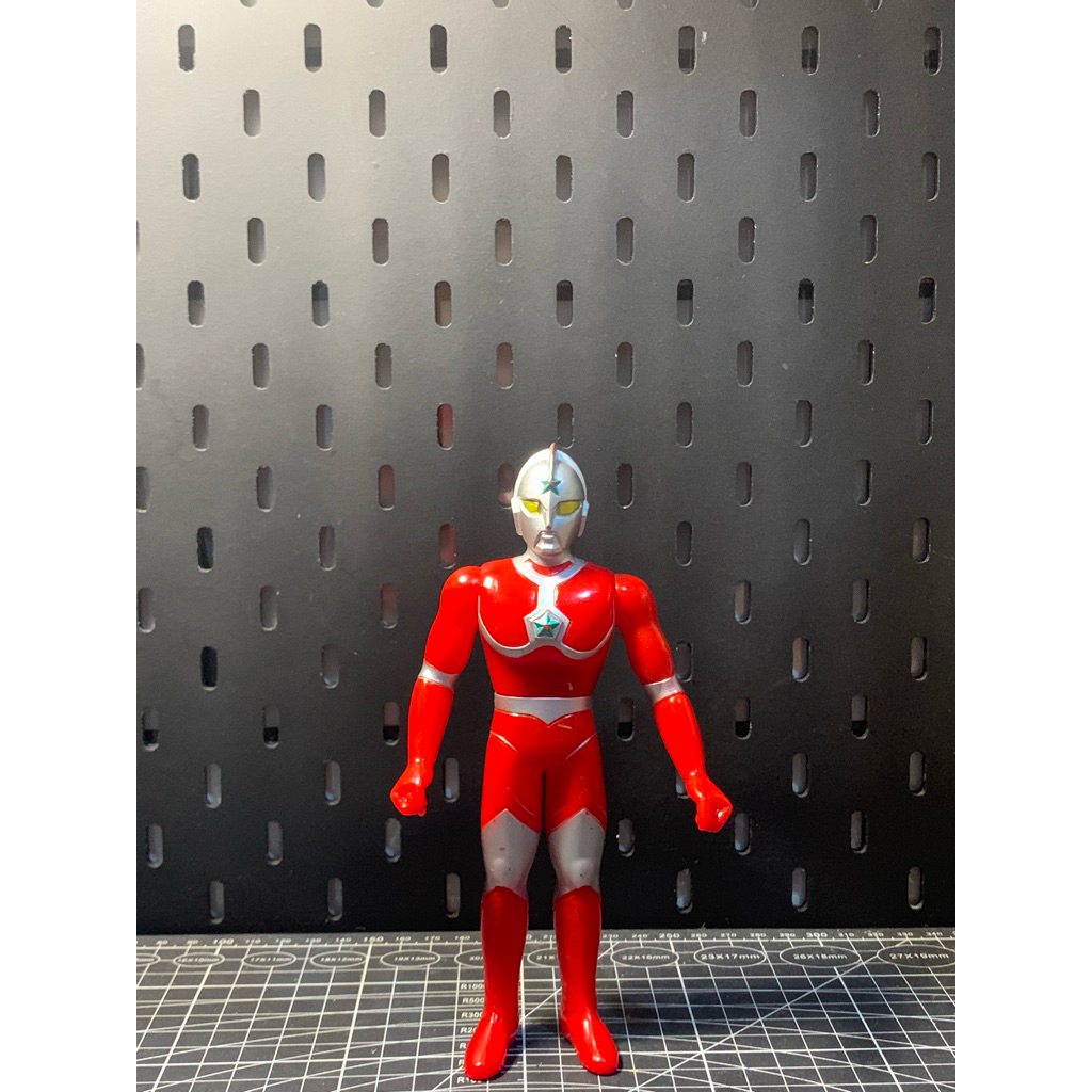 Sofubi Vintage Ultraman Joneus Bandai 1981