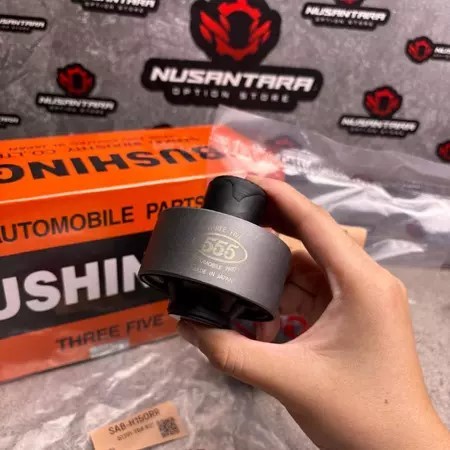 Bushing Lower Arm Besar Big Mobilio 2014-2022 || 555 Japan HARGA 1PC