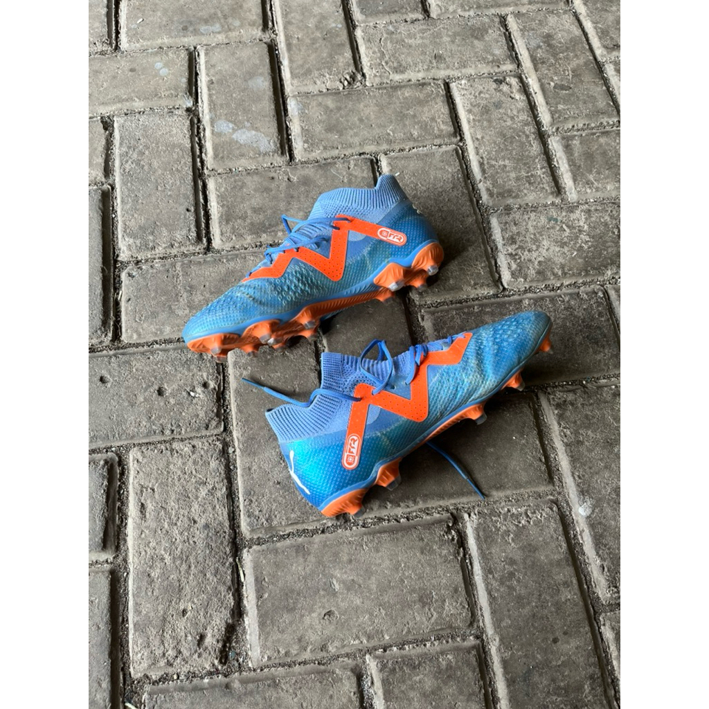Sepatu Bola Puma Future Play