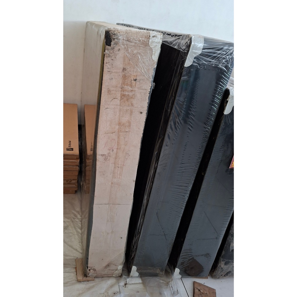 Divan Kayu Dipan Kayu uk 140 x 200 tanpa sandaran  JUAL RUGI 