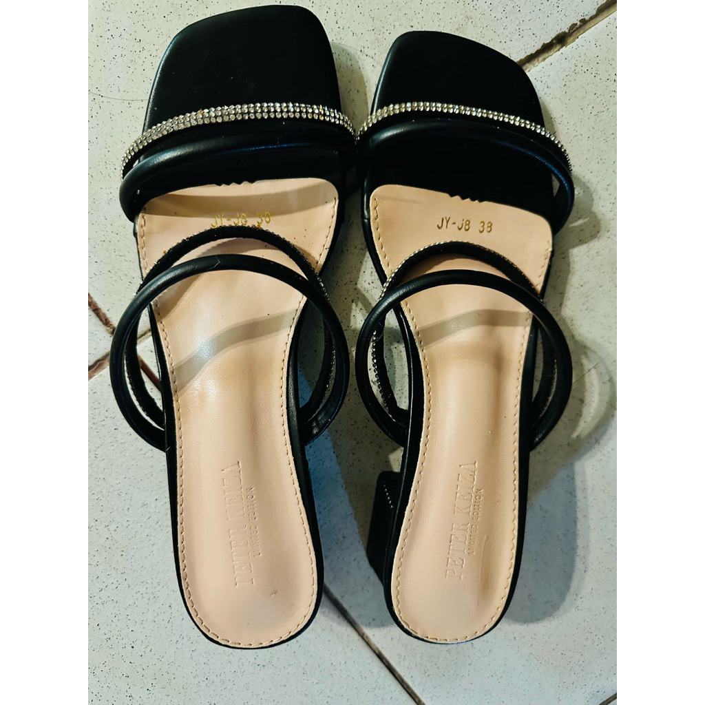 sandal pesta preloved