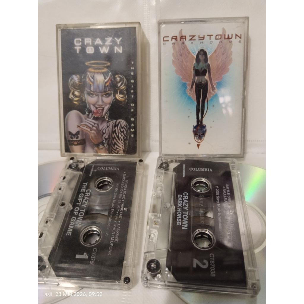 kaset pita CRAZY TOWN (2 album)