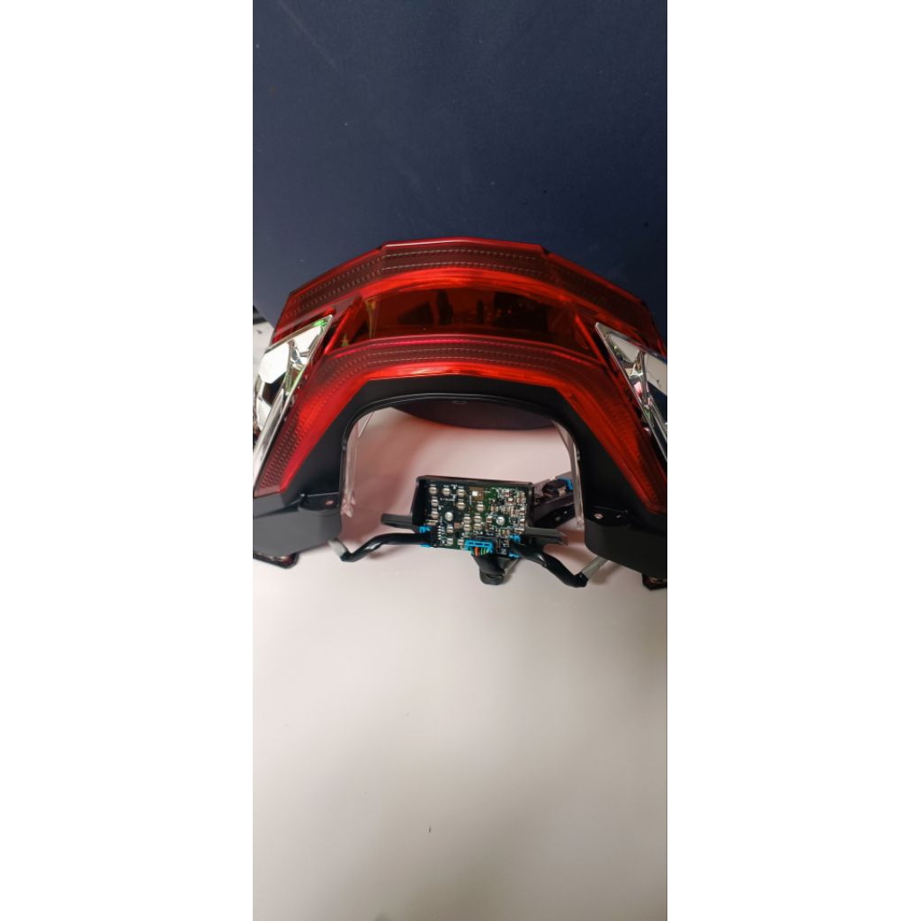 ORI copotan lampu + frame stoplamp motor pcx2024