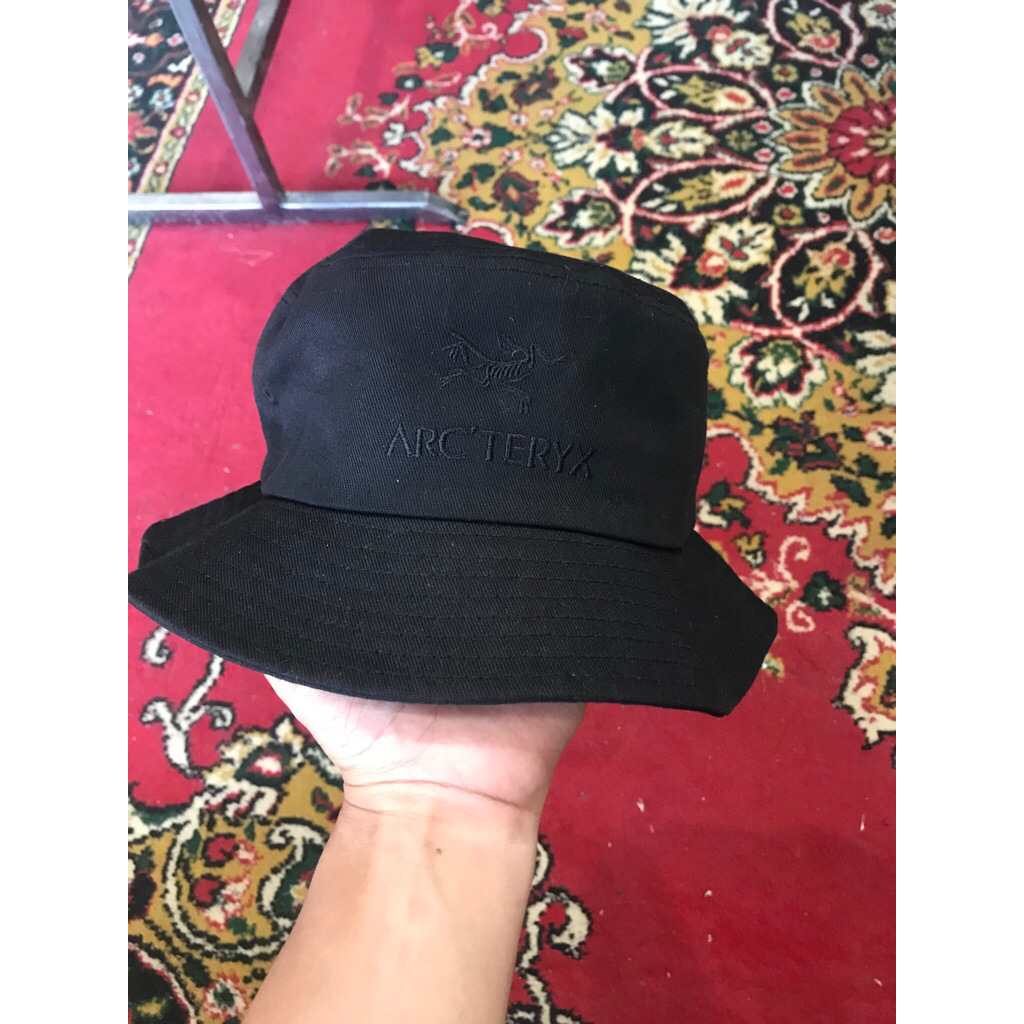 Topi Arcteryx