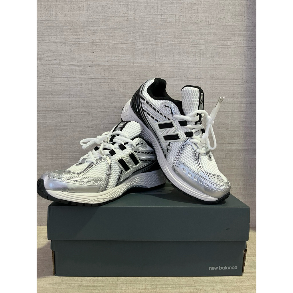 New Balance 1906r