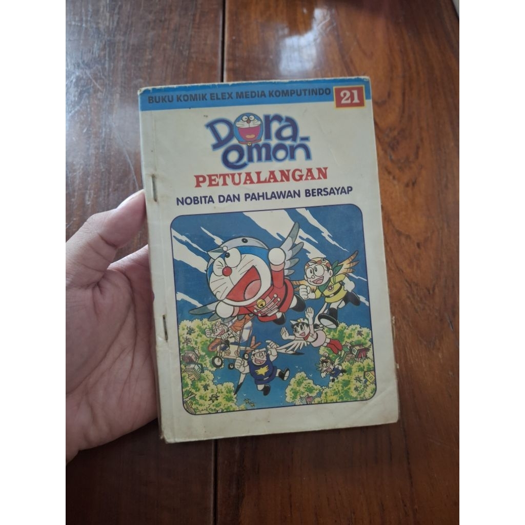 komik doraemon petualangan 21 nobita dan pahlawan bersayap