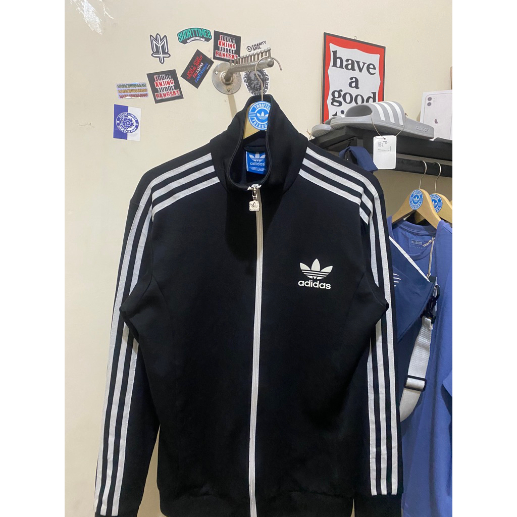 Tracktop adidas europe black white original