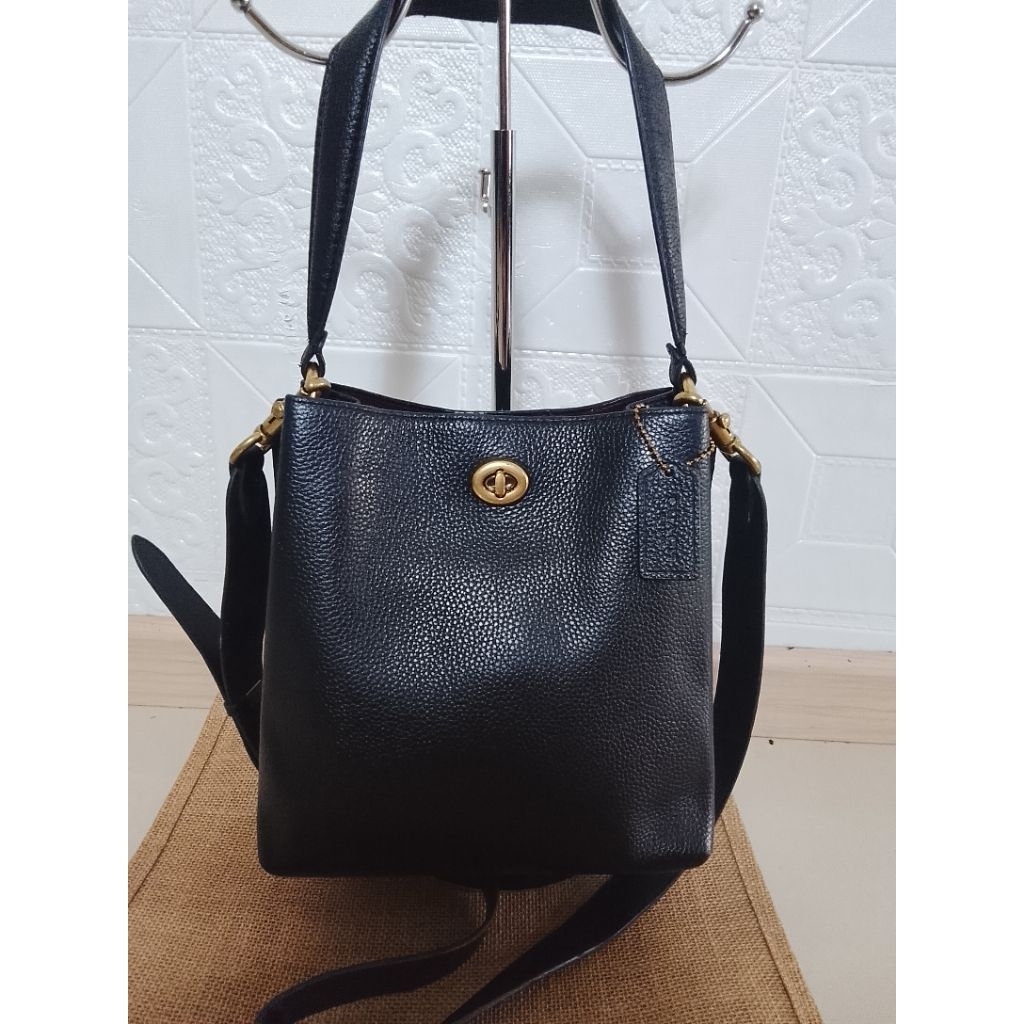 Preloved Coach Charlie Bucket 21