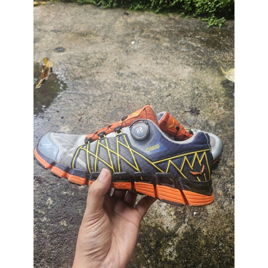 sepatu outdoor trail Salewa gore-tex boa size 41