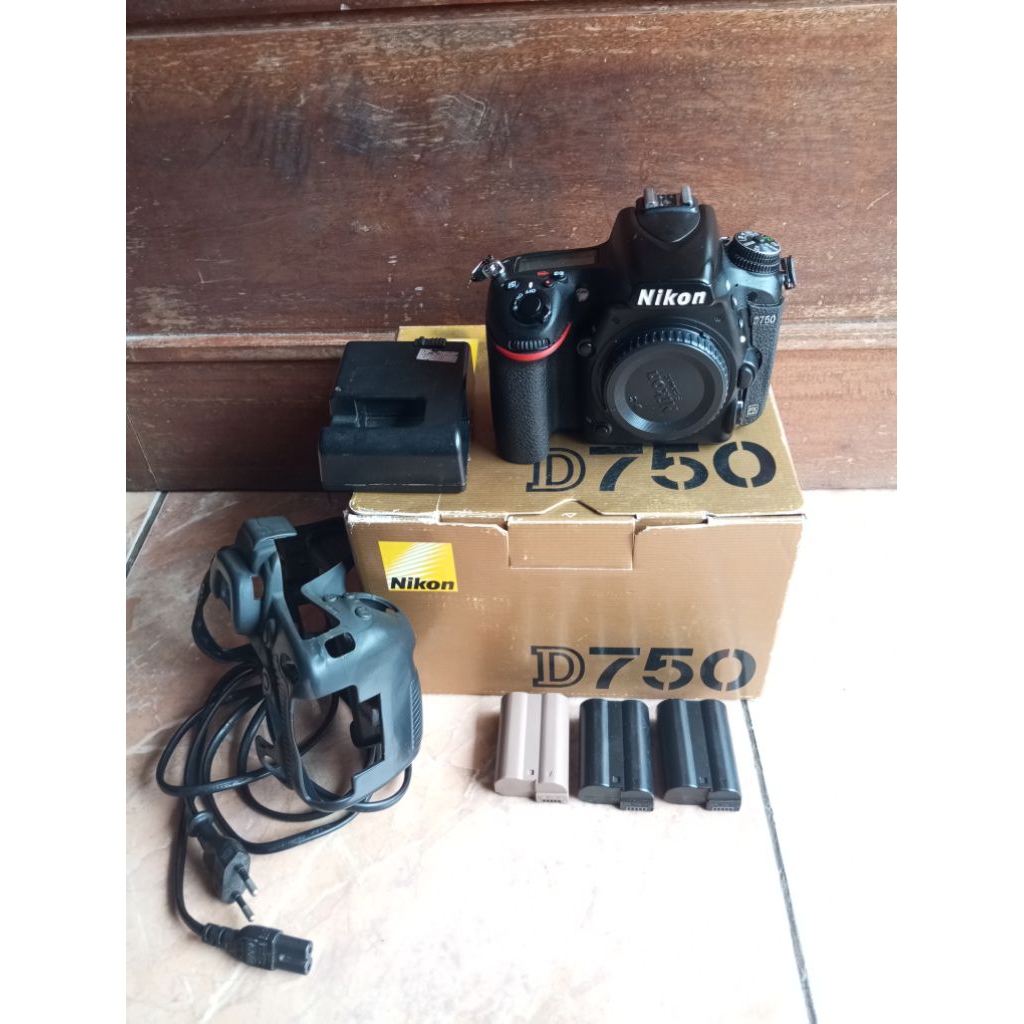 KAMERA NIKON D750