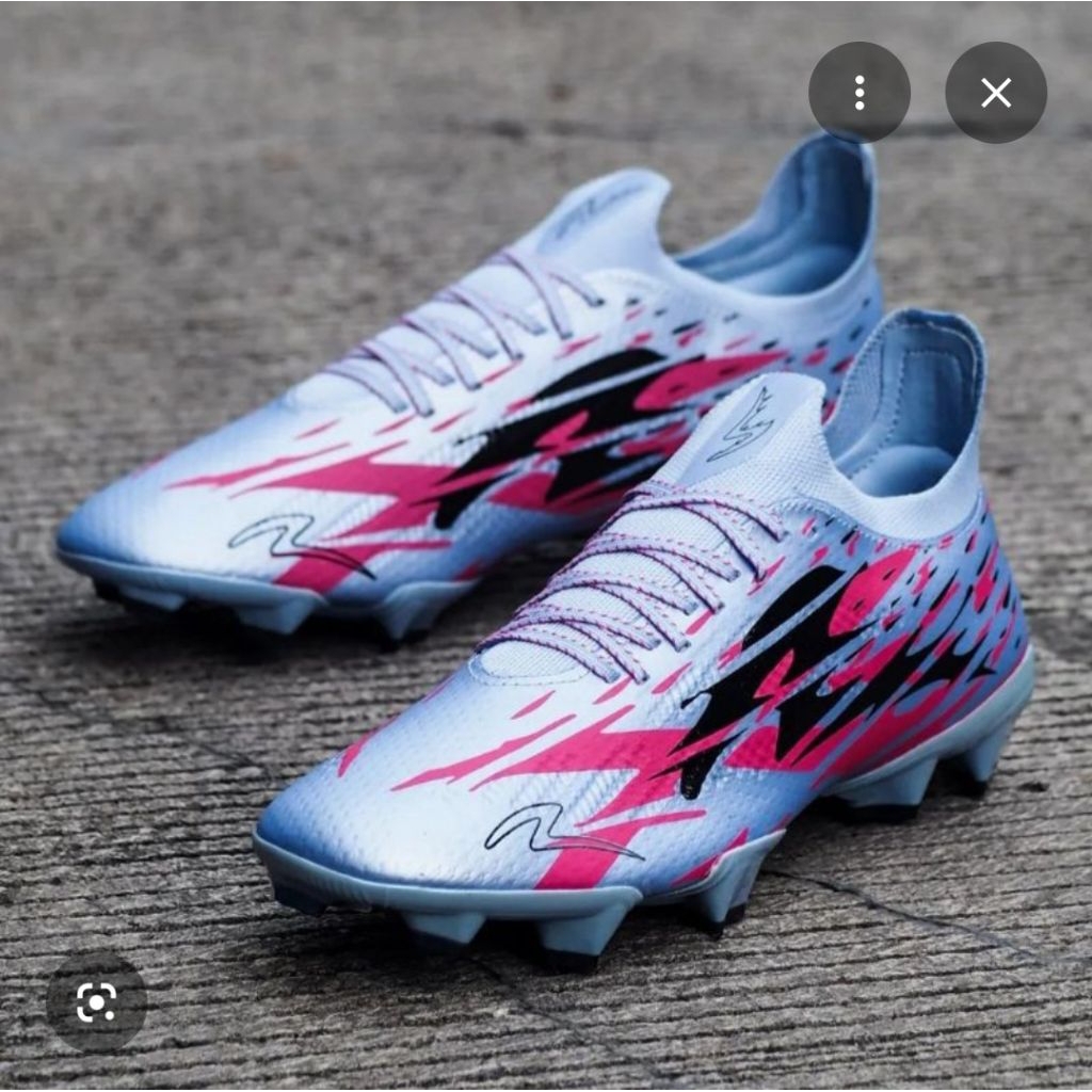 Sepatu bola specs xtd elite