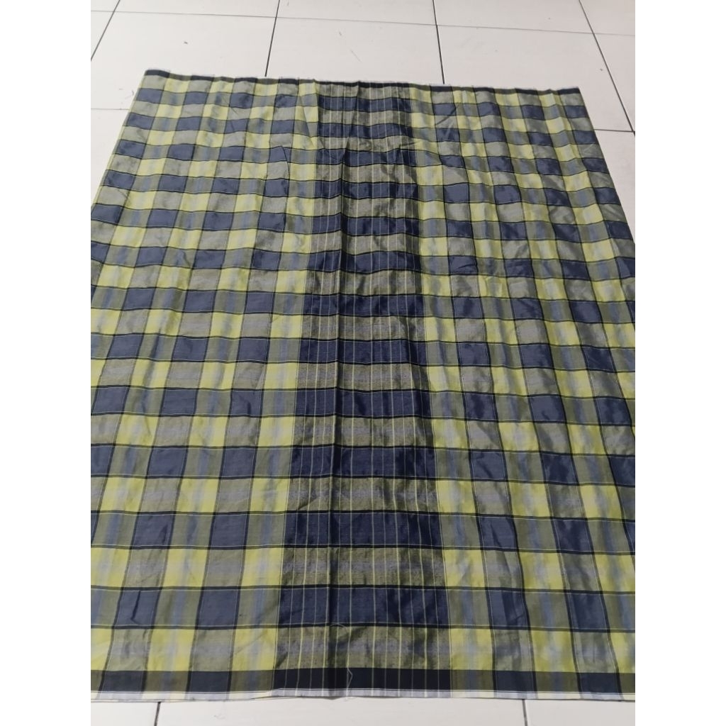Sarung Nobrand Bekas