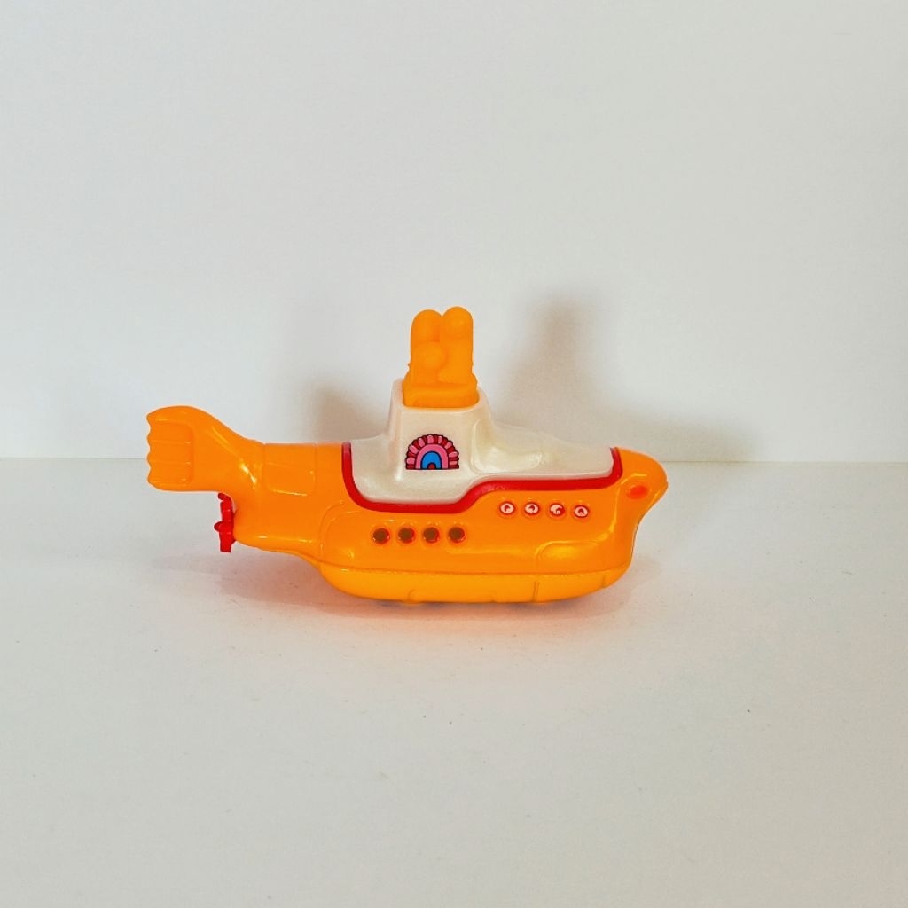 HOTWHEELS / HOT WHEELS THE BEATLES YELLOW SUBMARINE
