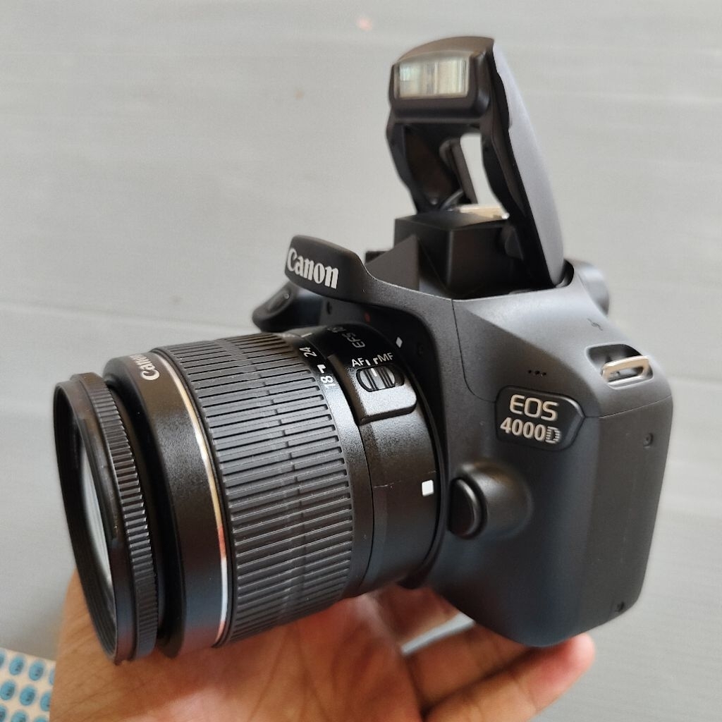 CANON 4000D