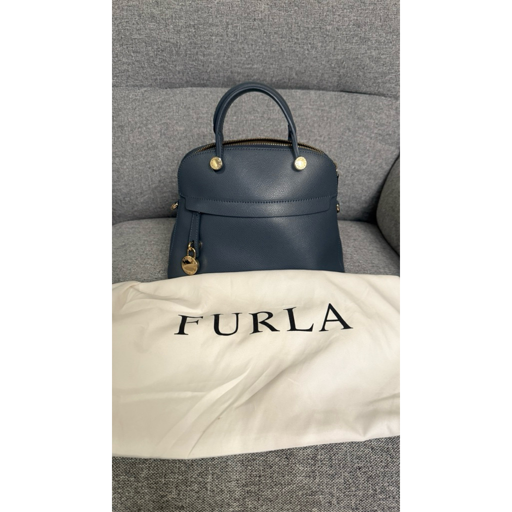 Preloved Furla bag Piper (S) VVGC