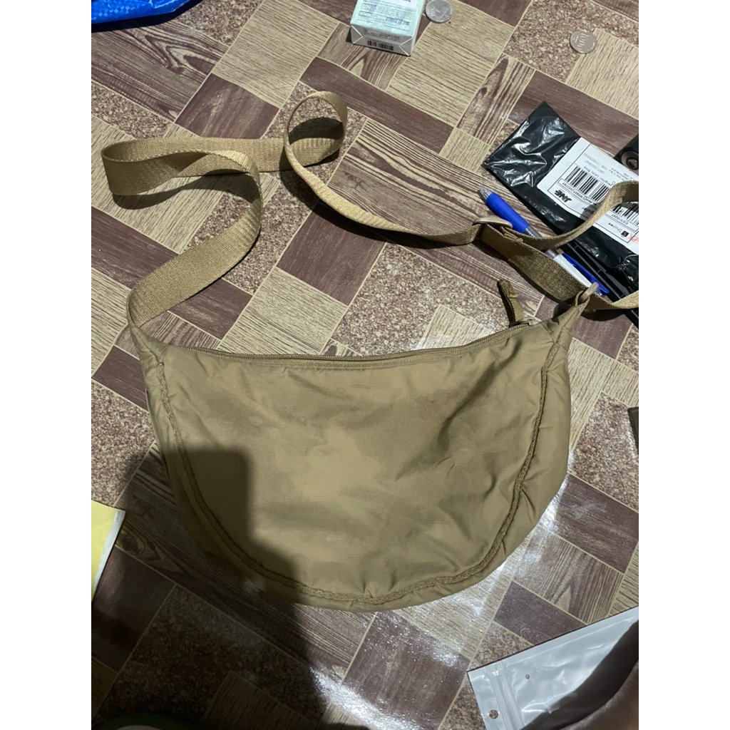 tas selempang bekas coklat second