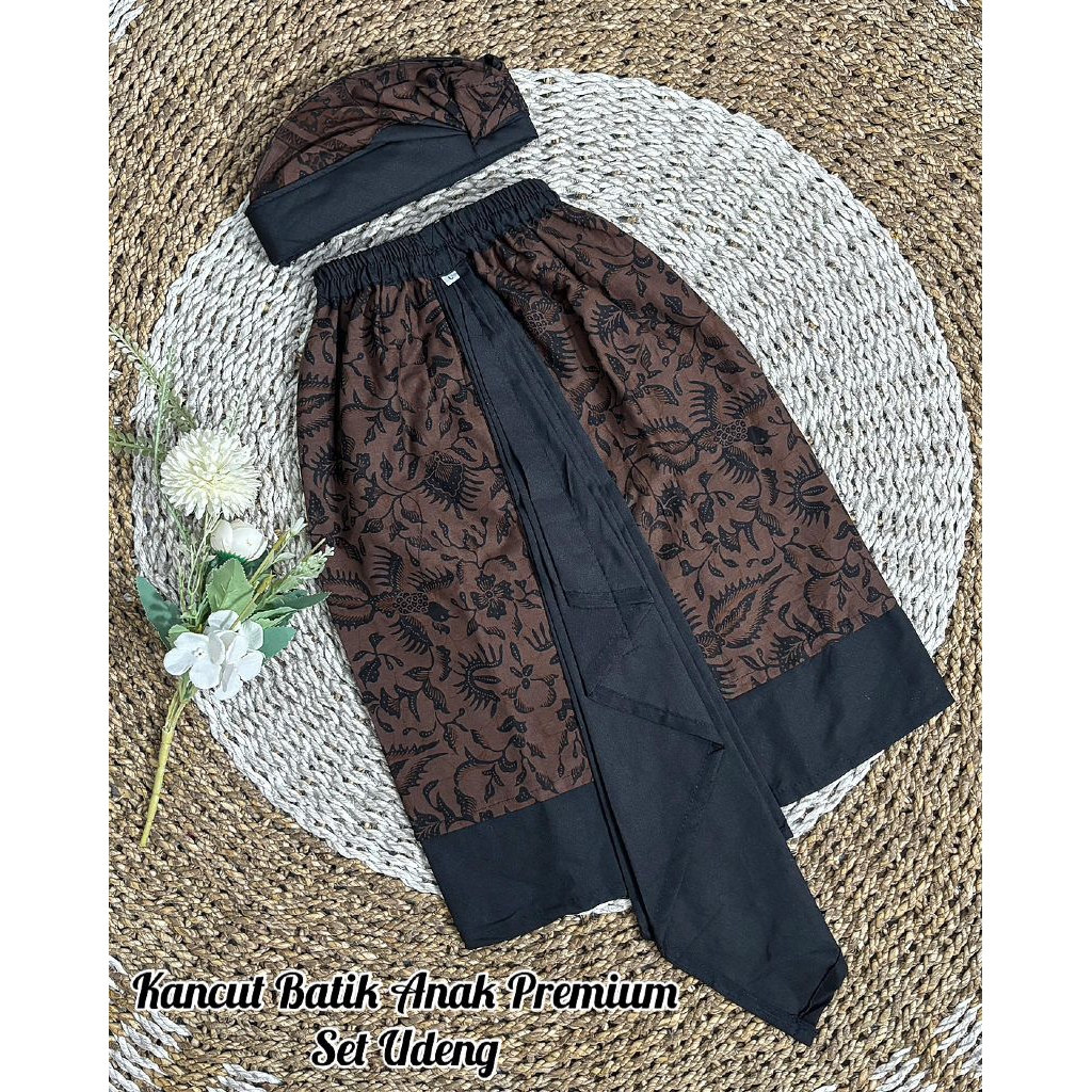 Kamen Batik anak laki-laki bali