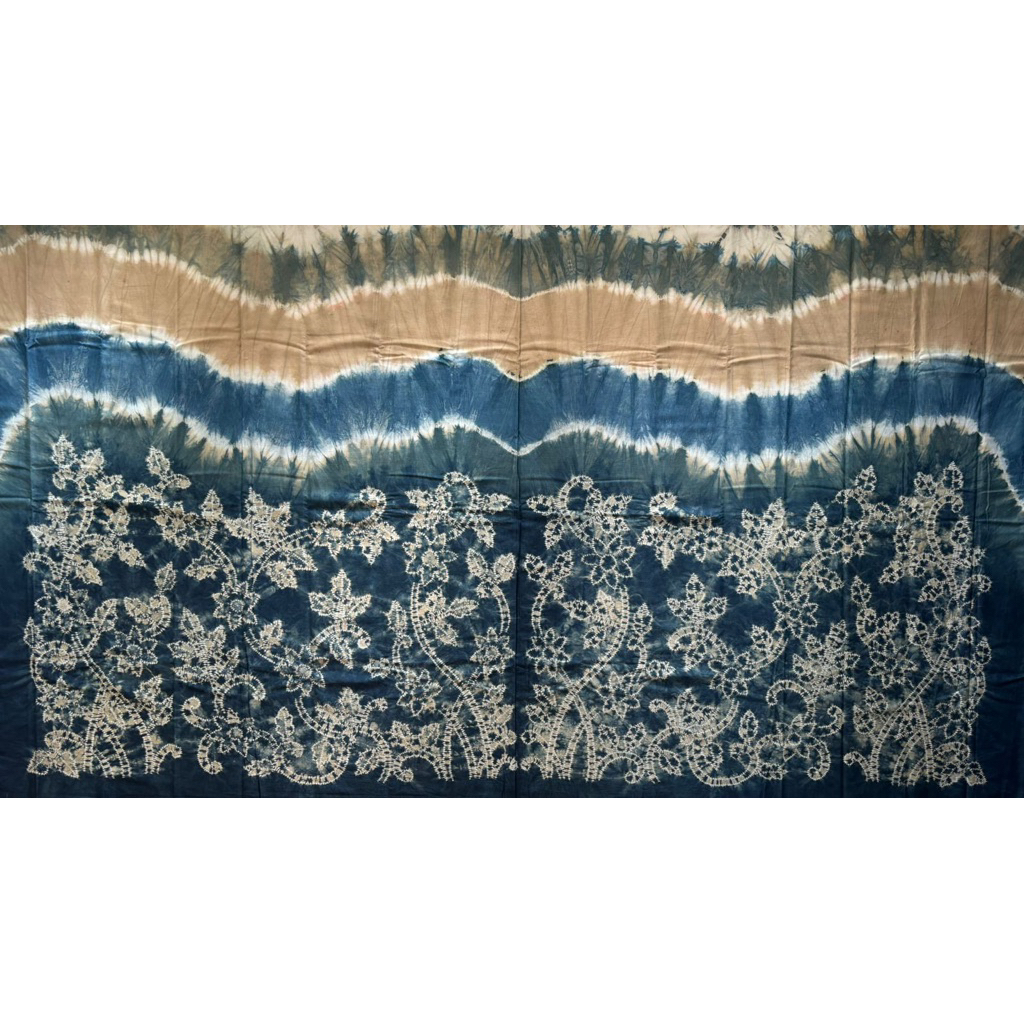Kain Sasirangan dengan motif bunga matahari