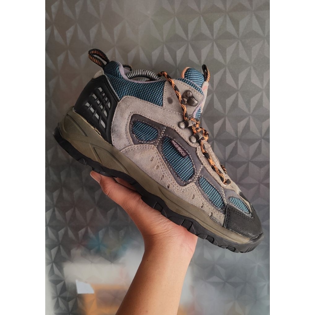 sepatu gunung outdoor sz 40 second bekas preloved