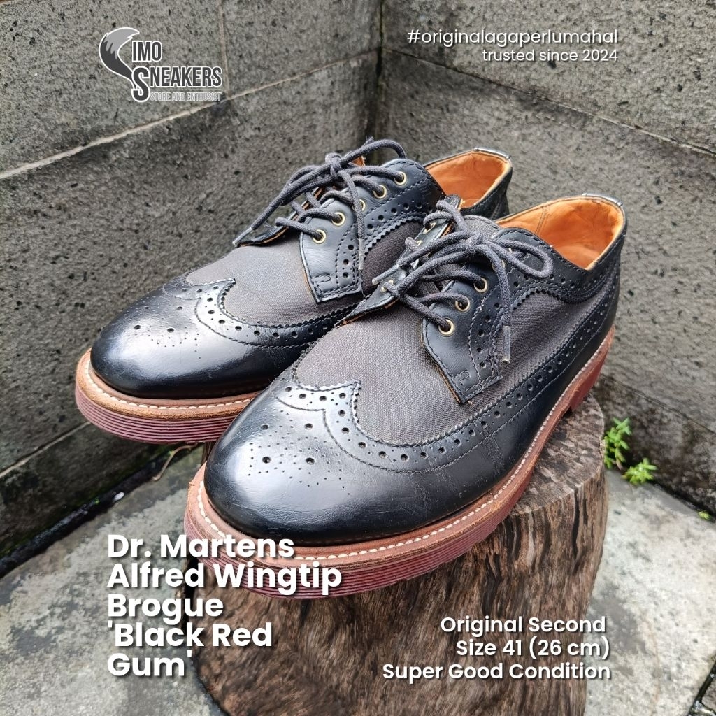 Dr. Martens (Docmart) Alfred Wingtip Brogue Hitam Gum Merah Sepatu Formal Original