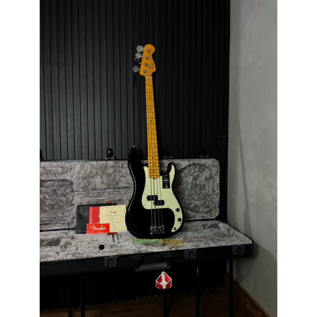 FENDER AMERICAN PROFESSIONAL II PRECISION BASS MAPLE FINGERBOARD BLACK | BASS FENDER PRECISION