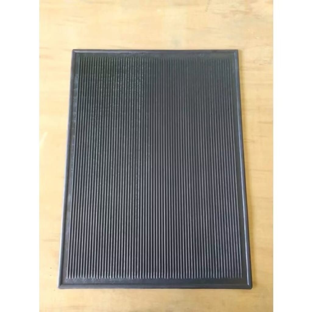 Lembaran Karet/ Karpet Karet TRD/ Karpet Lantai Alas Kaki Mobil Universal Harga 1 Lembar