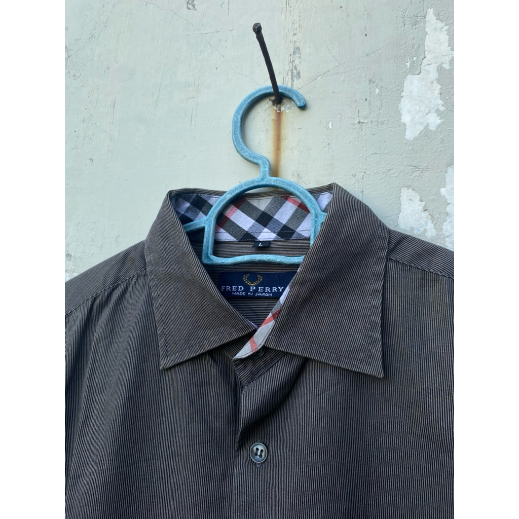 Kemeja Fred Perry