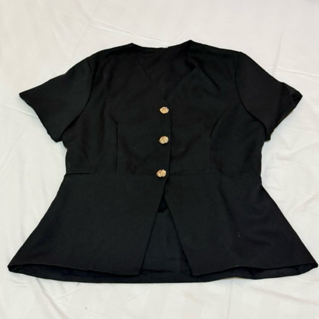 preloved kiana top
