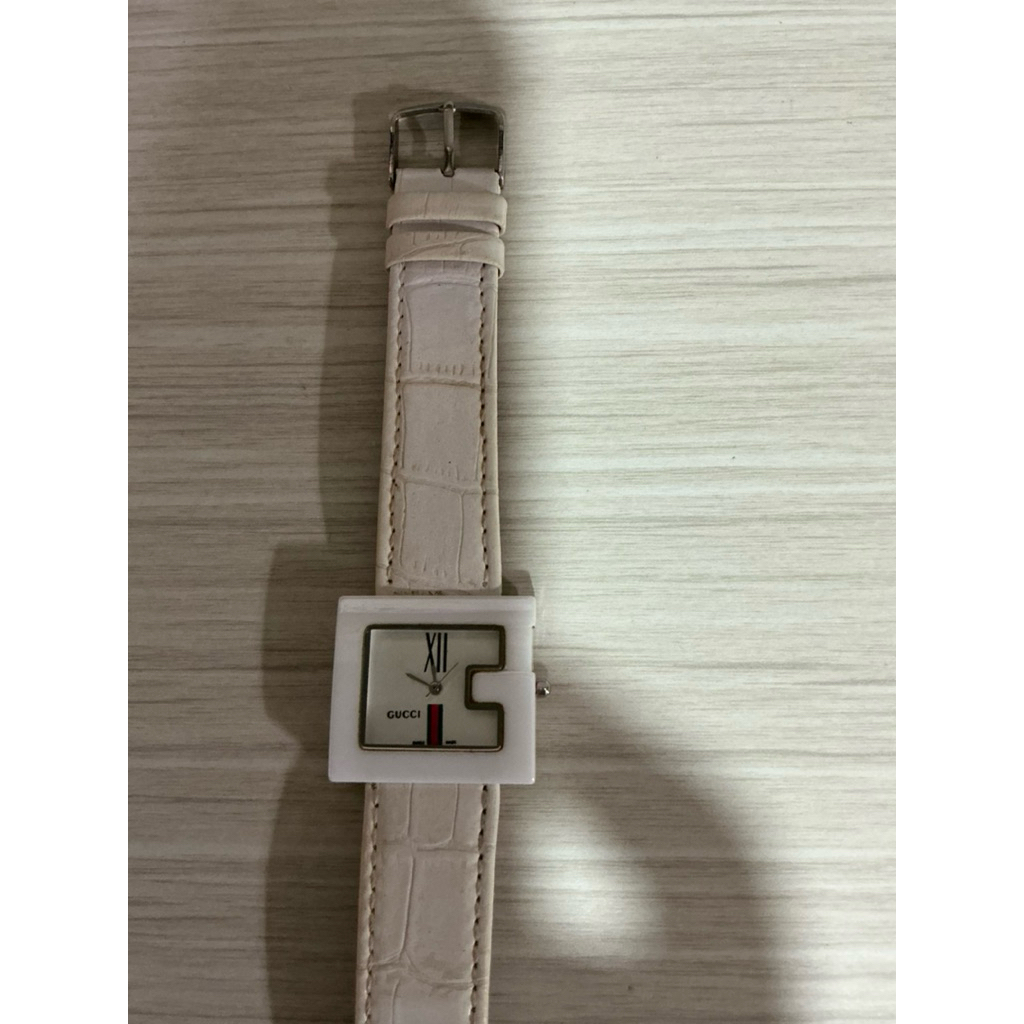 Preloved Jam Tangan Gucci KW Bahan Keramik