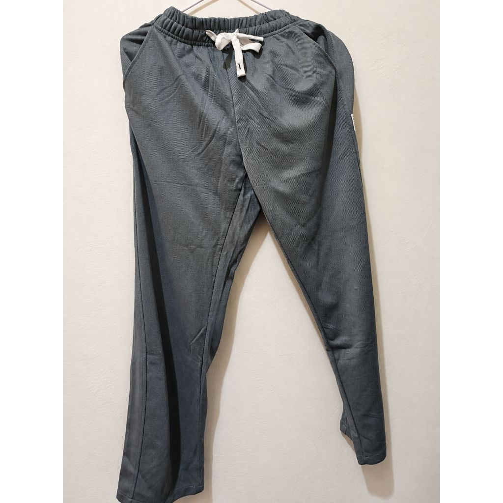 Preloved DISAI celana pria celana baggy cowok cewek unisex gombrong