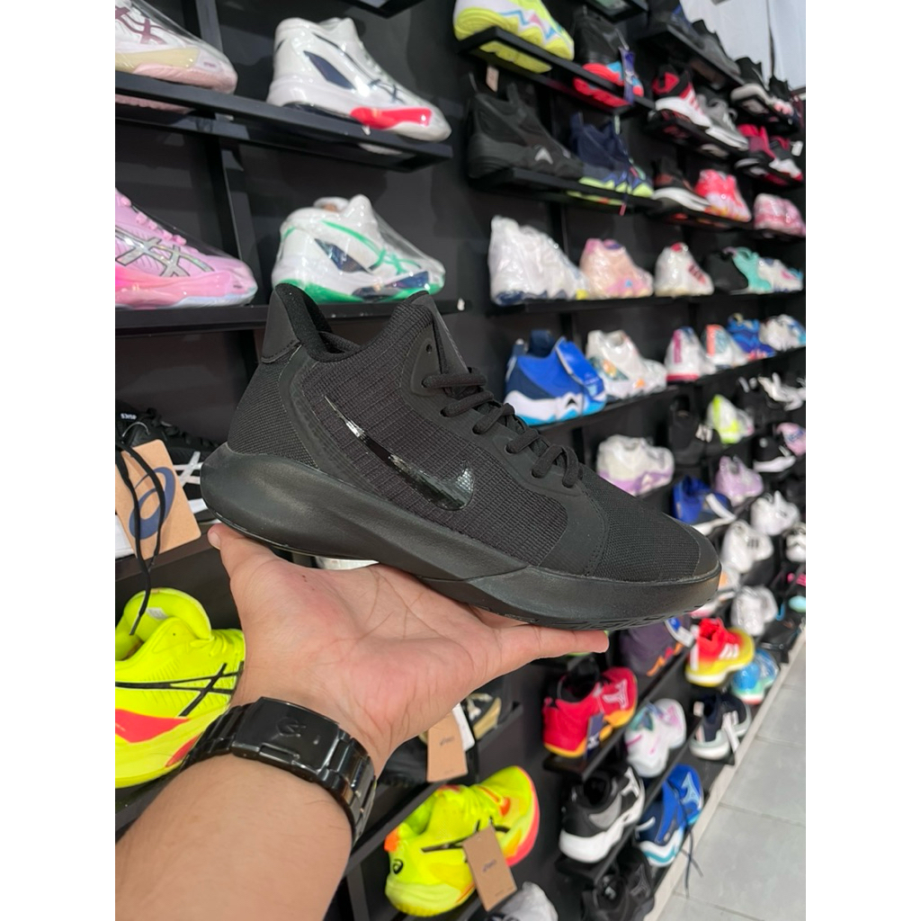 Sepatu Voly Precision 3