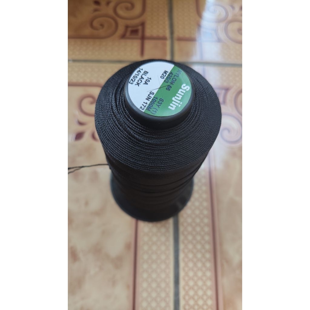 Benang jahit Nilon D6 (420/3) pecah (non bonded)
