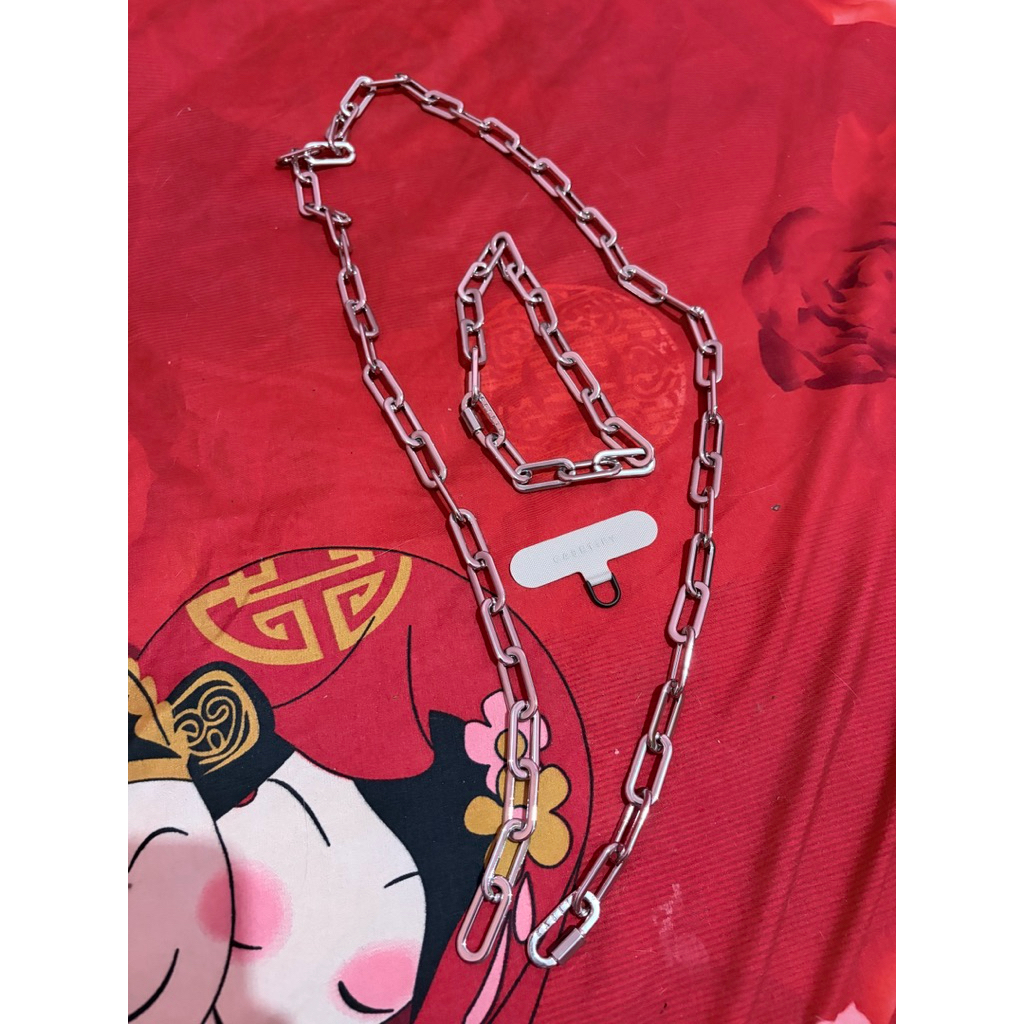 Preloved Sling Silver Metal Chain Casetify
