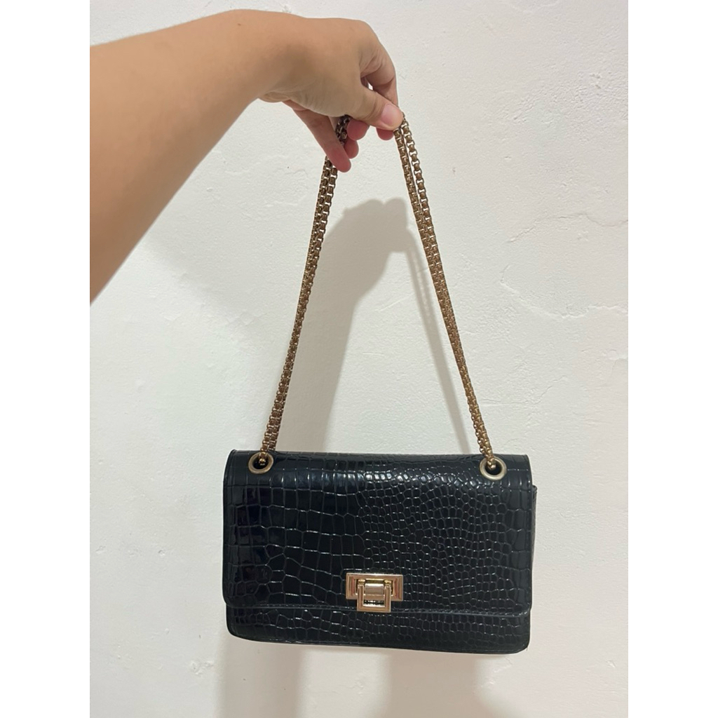sling bag black ceka